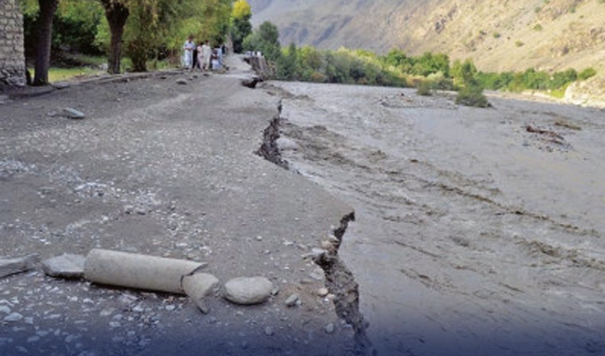 چترال: وادی گرم چشمہ اور گردونواح میں گرج چمک کے ساتھ موسلا دھار بارش