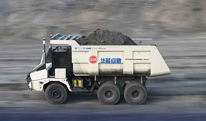 چین میں بغیر ڈرائیور چلنے والے ٹرک متعارف