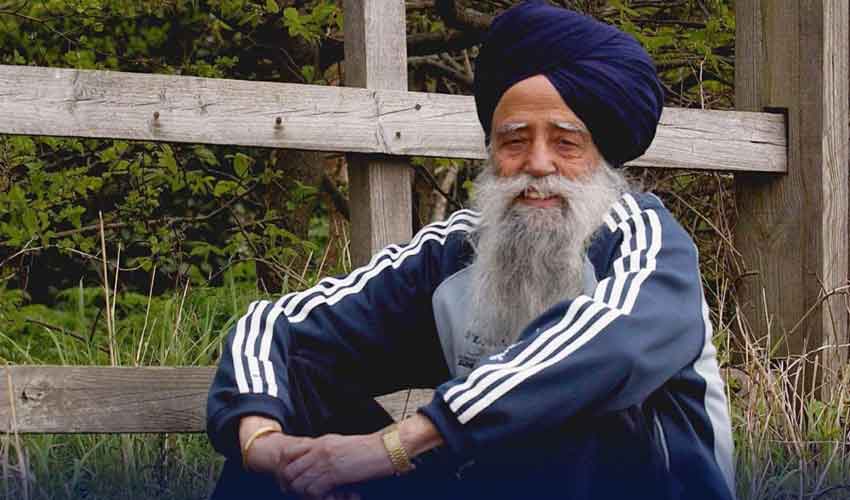 دنیا کے معمر ترین میراتھون رنر فوجا سنگھ کو ٹکر مارنے والی گاڑی کا مالک گرفتار