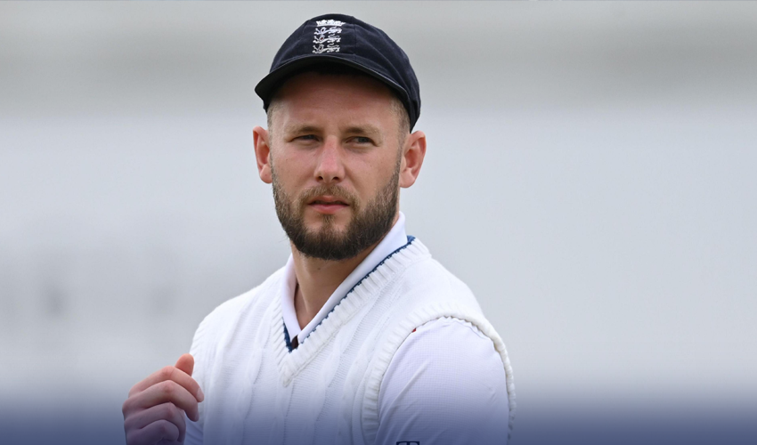 انگلینڈ کرکٹ ٹیم کے فاسٹ باؤلرگس ایٹکنسن ایشز سیریز سے باہر ہوگئے