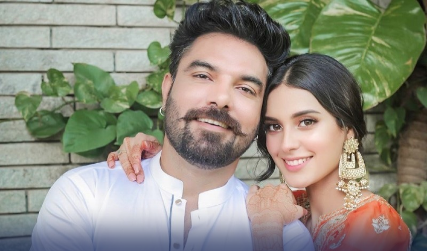 ہم جلد 4 ہونے جارہے ہیں، اداکارہ اقرا عزیر نے خوشخبری سنادی