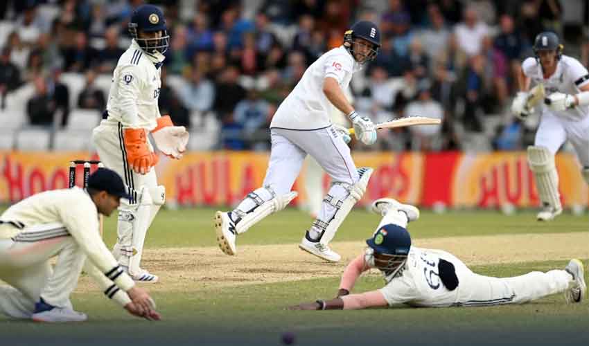 انگلینڈ نے لیڈز ٹیسٹ میں بھارت کو 5 وکٹوں سے شکست دیدی