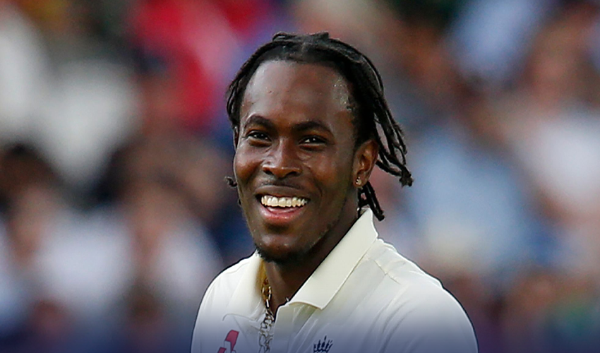 انگلینڈ کے فاسٹ بولرجوفرا آرچرآسٹریلیا کےخلاف آخری 2 ایشز ٹیسٹ سے باہر