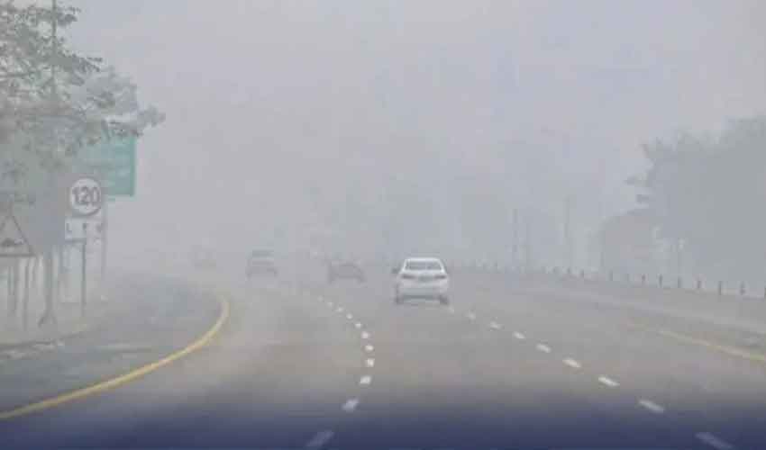 اسموگ میں اضافہ متوقع، شدید دھند کے دوران غیر ضروری سفر سے گریز کی ہدایت
