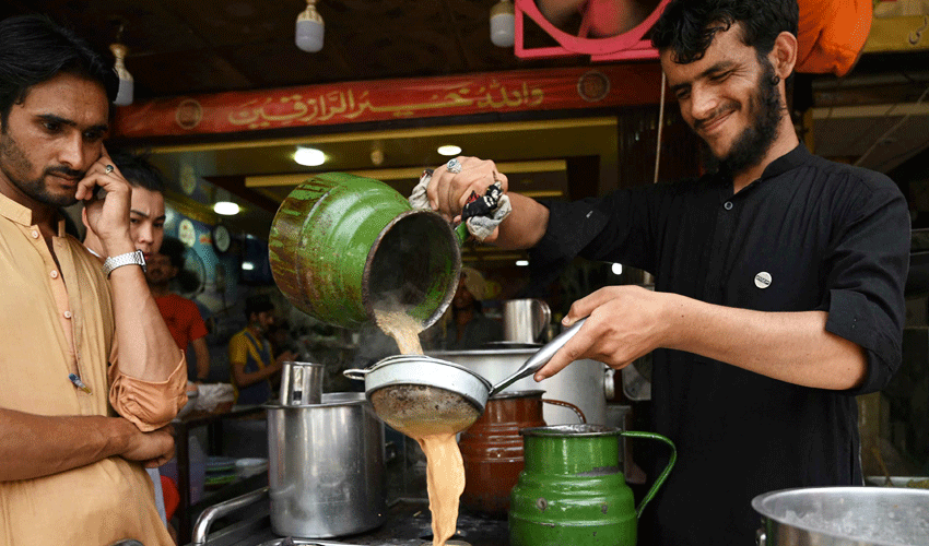 گزشتہ مالی سال میں پاکستانی 179 ارب روپے سے زائد کی چائے پی گئے