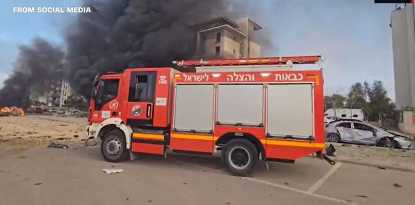 اسرائیل کے شہر بیرسبع پر ایران کا میزائل حملہ، 18 صہیونی زخمی