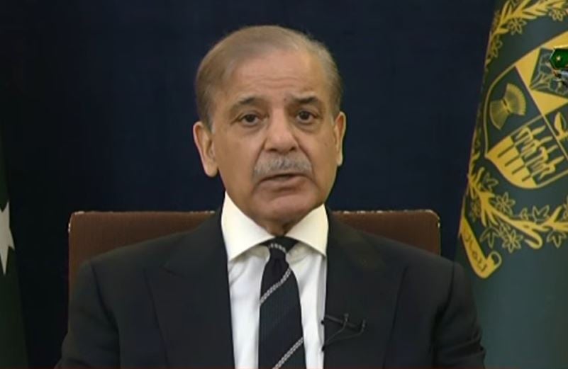 سیلاب سے نمٹنے کیلئے قلیل، درمیانے اور طویل المدت پالیسی وضع کرنا ہوگی،وزیراعظم