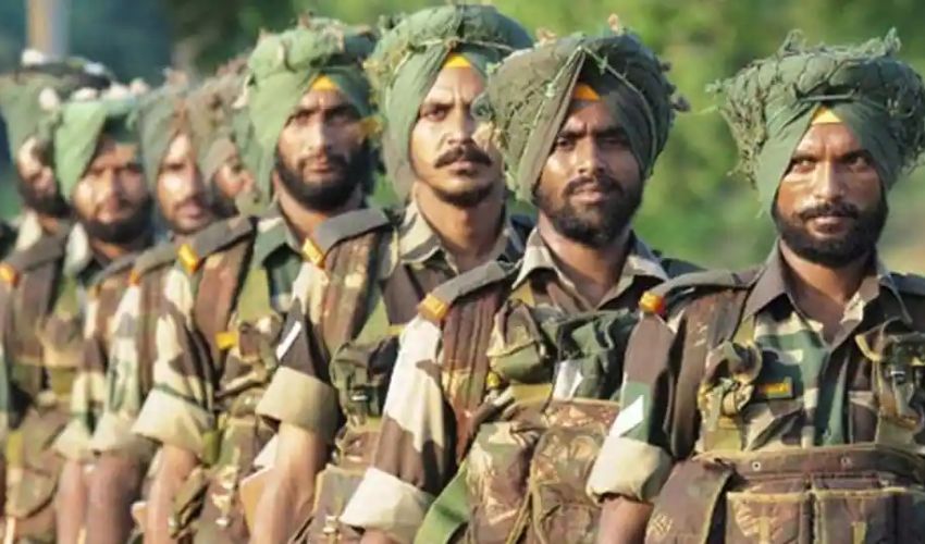 بھارتی فوج کی 2 یونٹوں میں تصادم، فائرنگ کے نتیجے میں 5 سکھ فوجی ہلاک